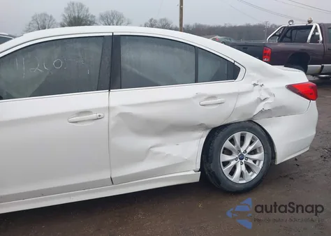 2017 Subaru Legacy 2.5I из США, поврежденный, VIN 4S3BNAB65H3057130